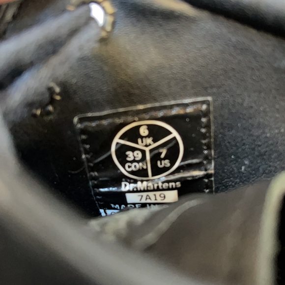 Dr. Martens Industrial Steel Toe Work Boots US W8 M7 A719 - Picture 9 of 11